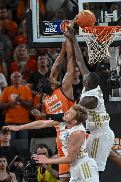 吴艳妮成功 吴艳妮成功